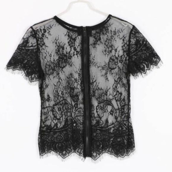 BLACK LACE CROP TOP - Picture 3 of 4